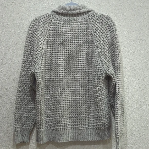 Vintage Oleg Cassini Gray Cable Knit Cardigan - Picture 5 of 12